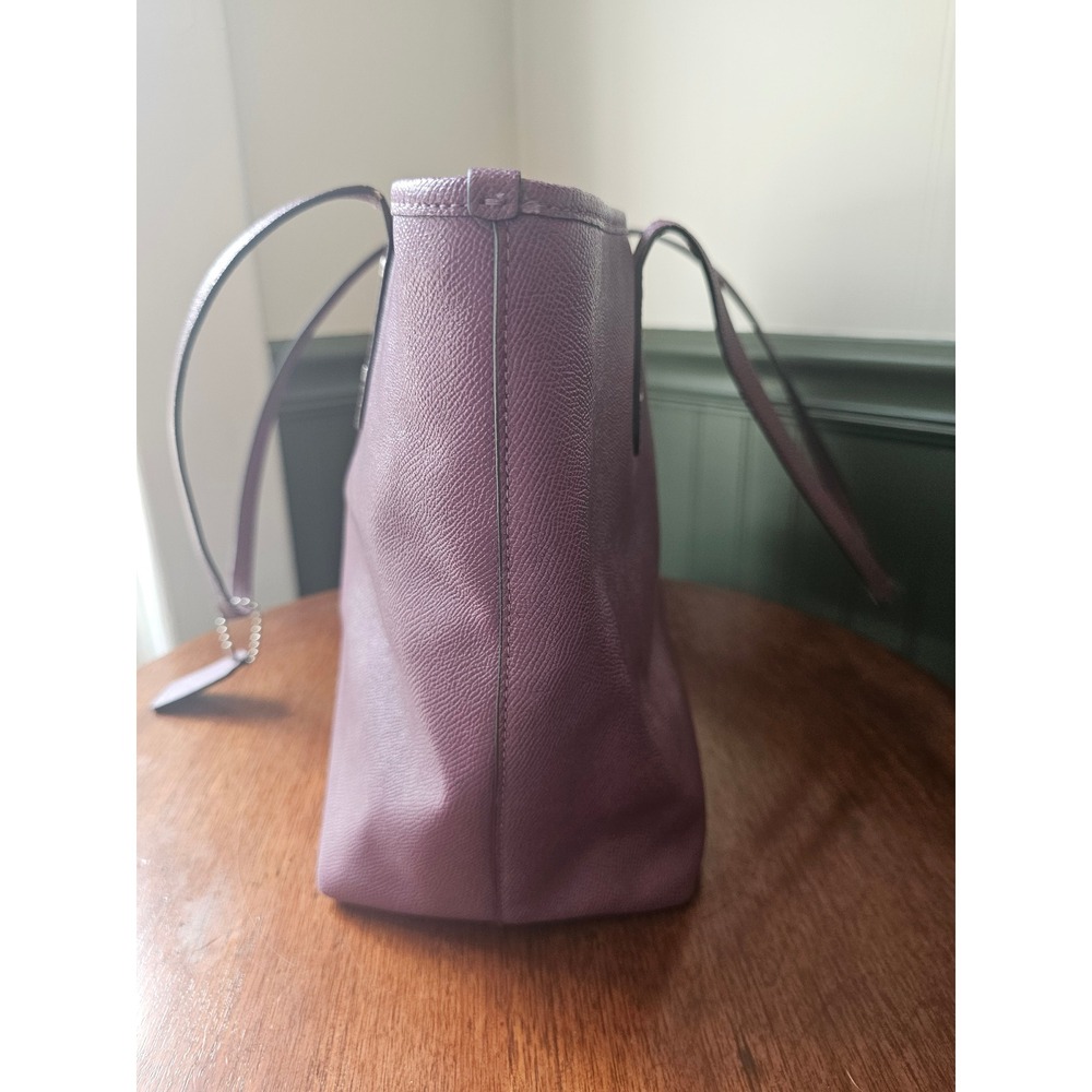 Coach City Tote in Crossgrain Leather Purple F57522 Handbag Shoulder Bag - Picture 9 of 12